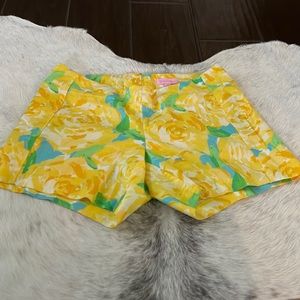 Lilly Pulitzer short size 0